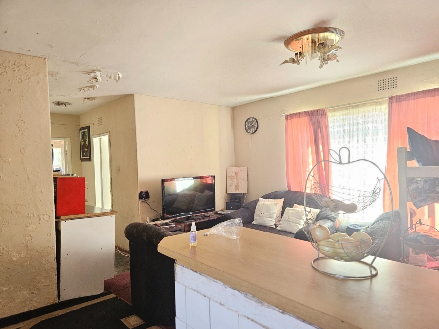 1 Bedroom Property for Sale in Windsor West Gauteng