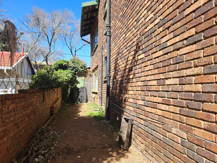 1 Bedroom Property for Sale in Windsor West Gauteng