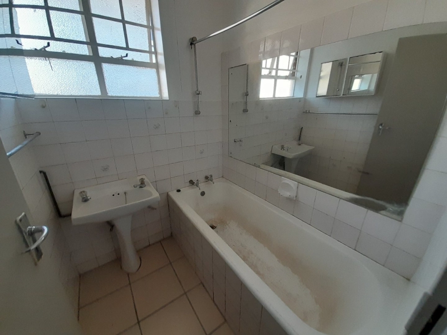 2 Bedroom Property for Sale in Sunnyside Gauteng