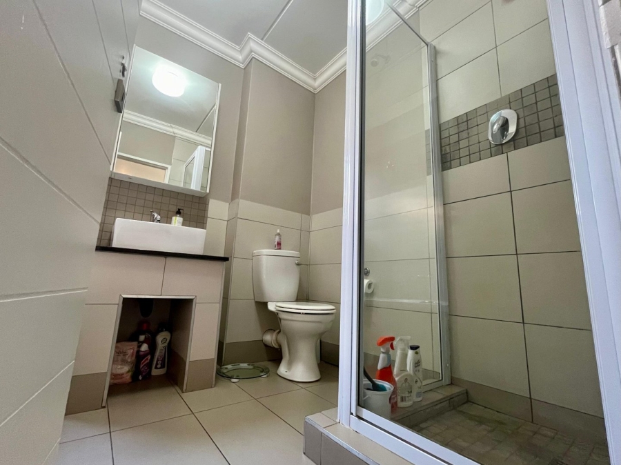 To Let 2 Bedroom Property for Rent in Fourways Gauteng