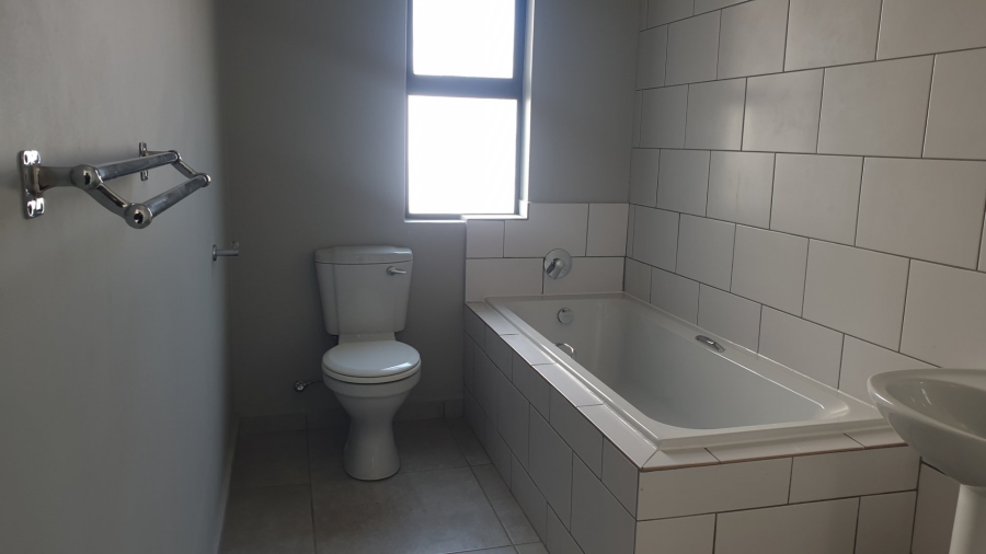 To Let 2 Bedroom Property for Rent in Glen Marais Gauteng