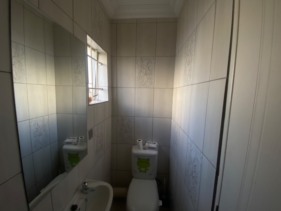 2 Bedroom Property for Sale in Sunninghill Gauteng