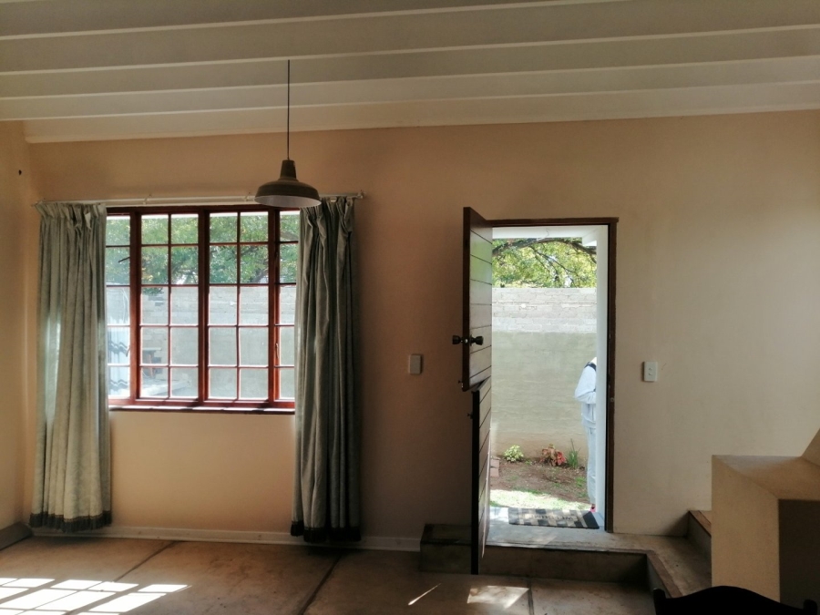 To Let 2 Bedroom Property for Rent in Robindale Gauteng