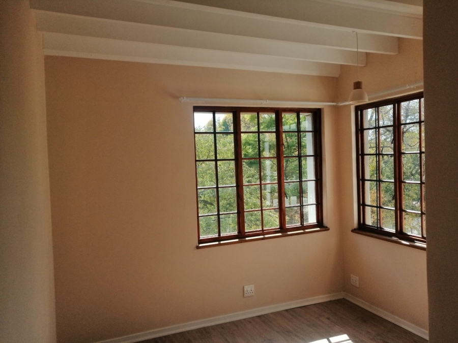 To Let 2 Bedroom Property for Rent in Robindale Gauteng