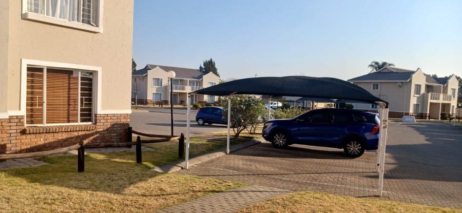 2 Bedroom Property for Sale in Norton Park Gauteng