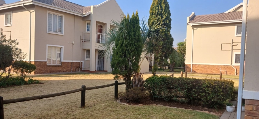 2 Bedroom Property for Sale in Norton Park Gauteng