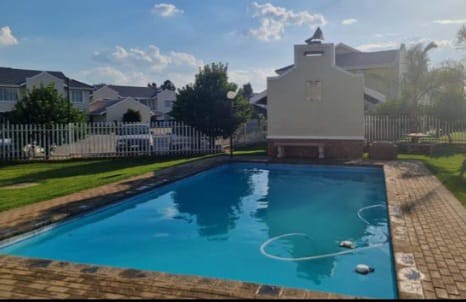 2 Bedroom Property for Sale in Norton Park Gauteng