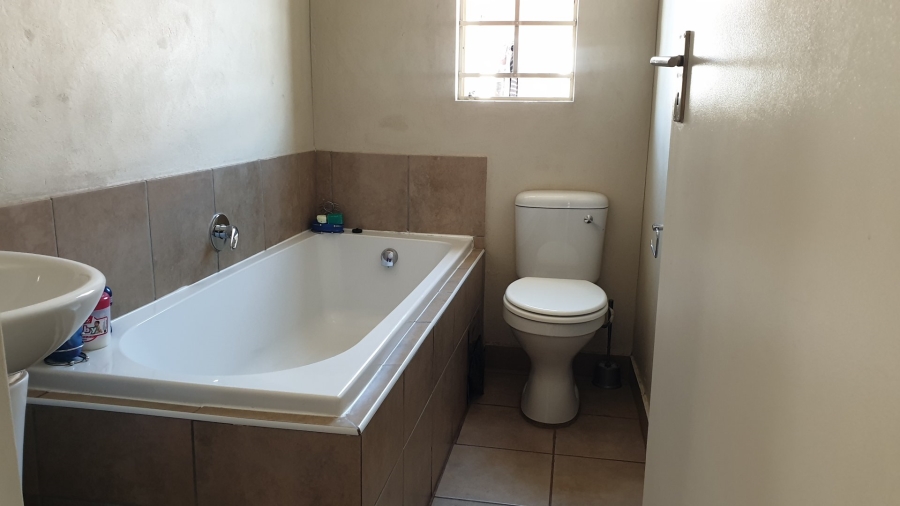 3 Bedroom Property for Sale in Sky City Gauteng