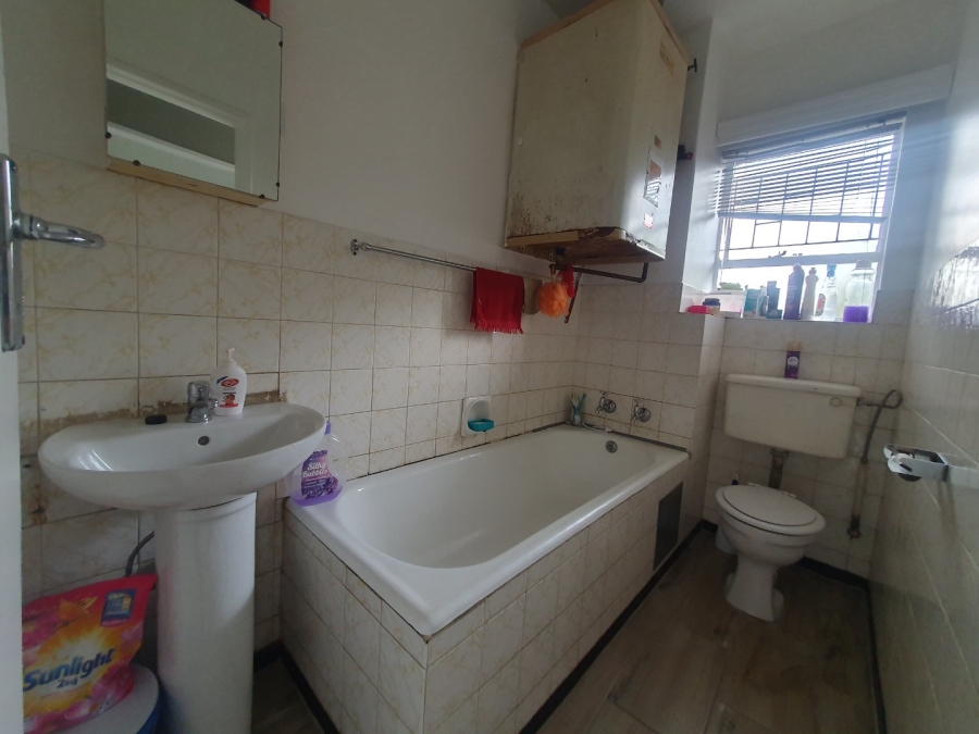 1 Bedroom Property for Sale in Sunnyside Gauteng