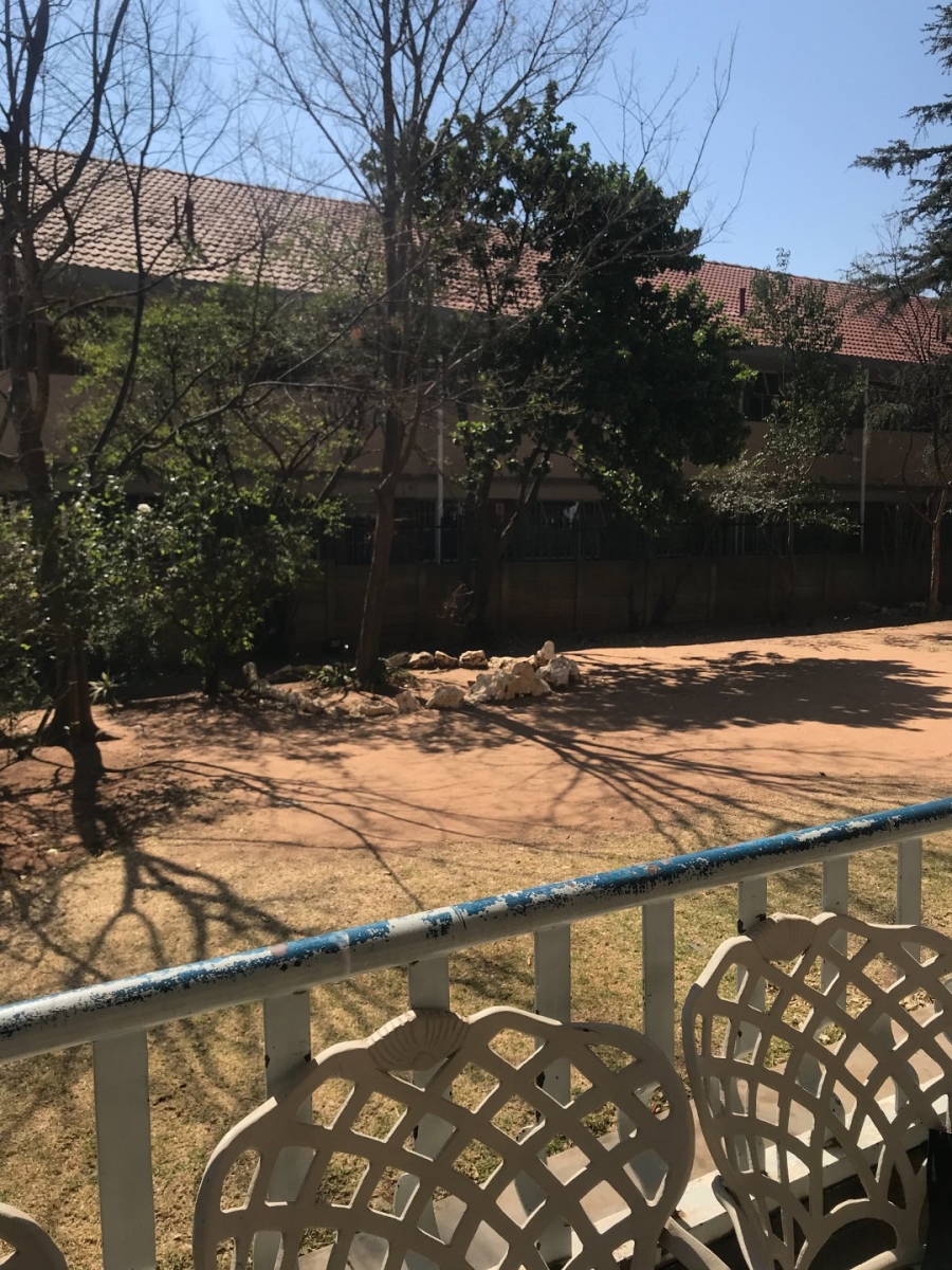 To Let 2 Bedroom Property for Rent in Savoy Estate Gauteng