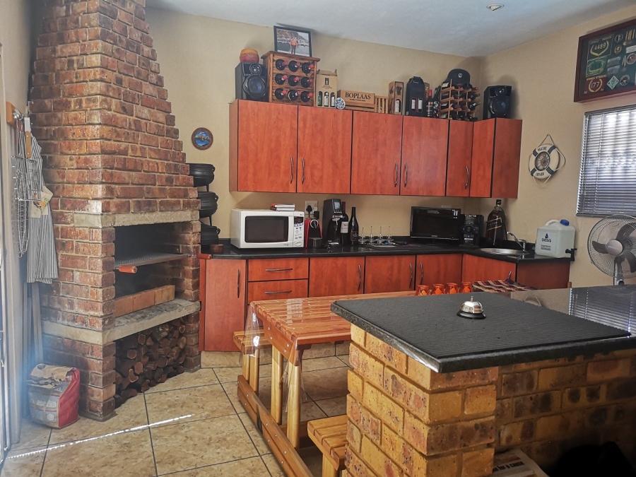 To Let 3 Bedroom Property for Rent in Casseldale Gauteng