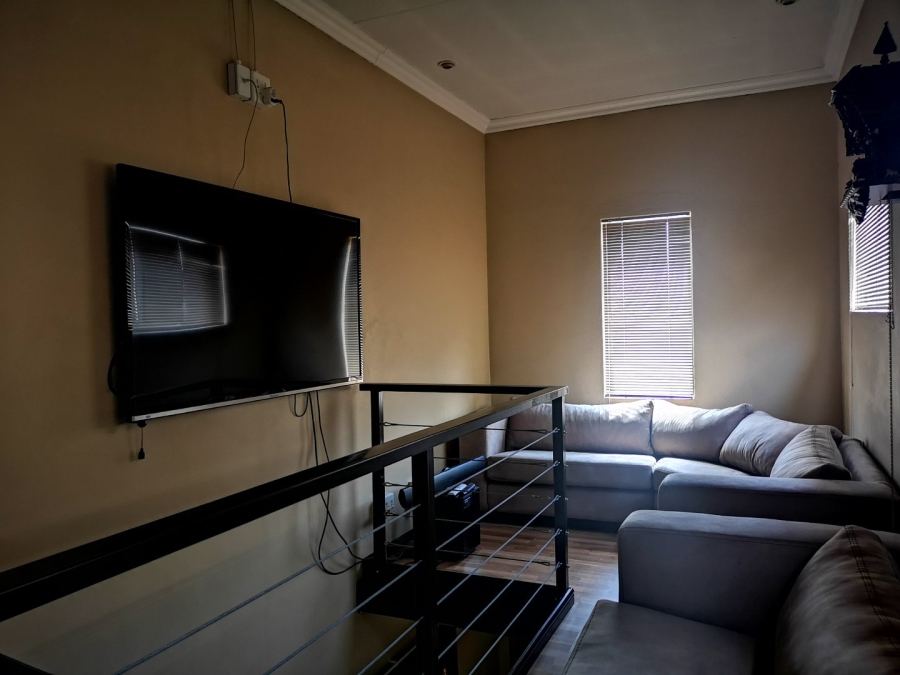 To Let 3 Bedroom Property for Rent in Casseldale Gauteng