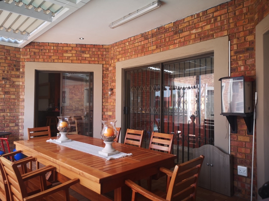 To Let 3 Bedroom Property for Rent in Casseldale Gauteng