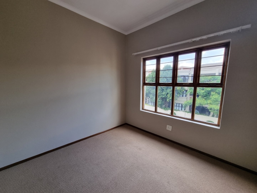 To Let 2 Bedroom Property for Rent in Bryanston Gauteng