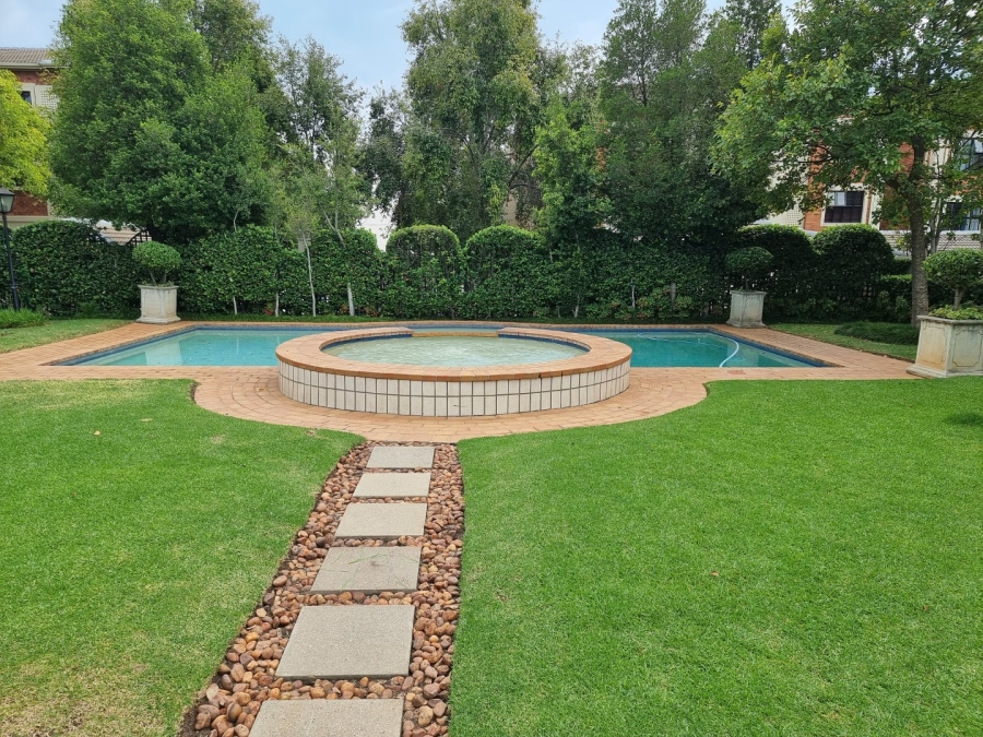 To Let 2 Bedroom Property for Rent in Bryanston Gauteng