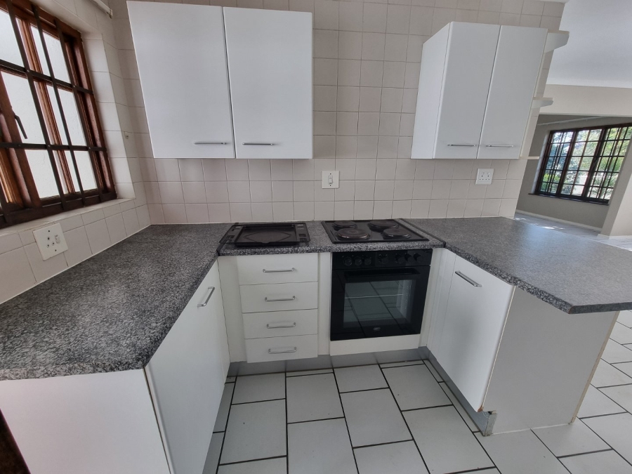 To Let 2 Bedroom Property for Rent in Lonehill Gauteng