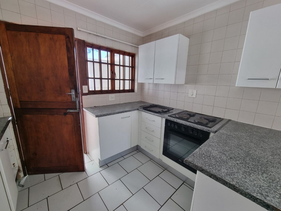 To Let 2 Bedroom Property for Rent in Lonehill Gauteng