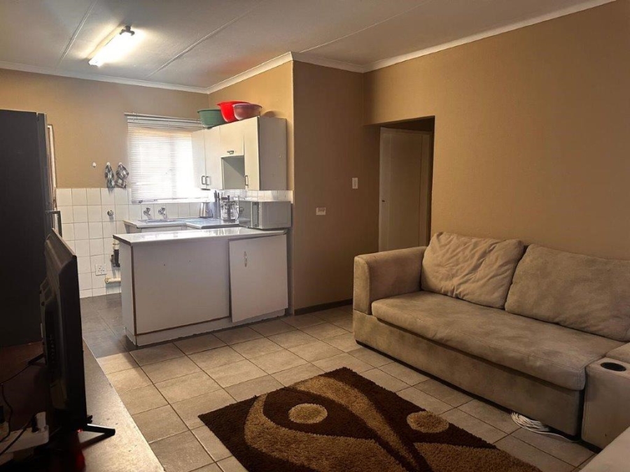 2 Bedroom Property for Sale in Restonvale A H Gauteng