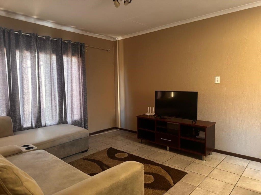 2 Bedroom Property for Sale in Restonvale A H Gauteng