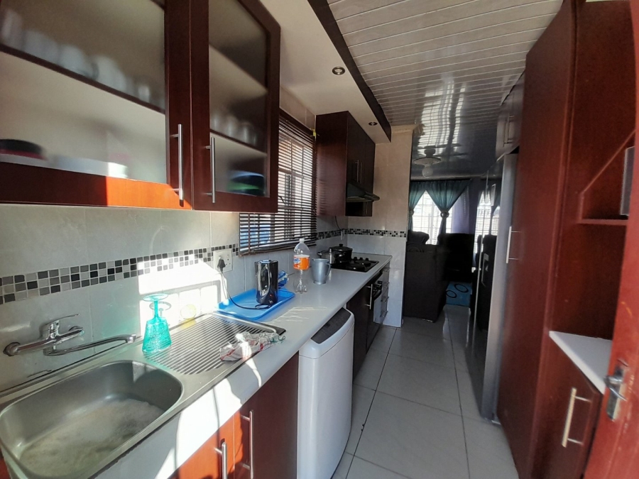 3 Bedroom Property for Sale in Rua Vista Gauteng