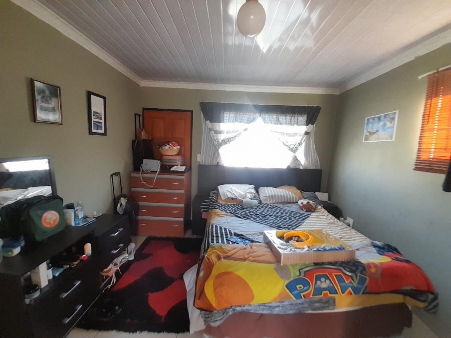 3 Bedroom Property for Sale in Rua Vista Gauteng