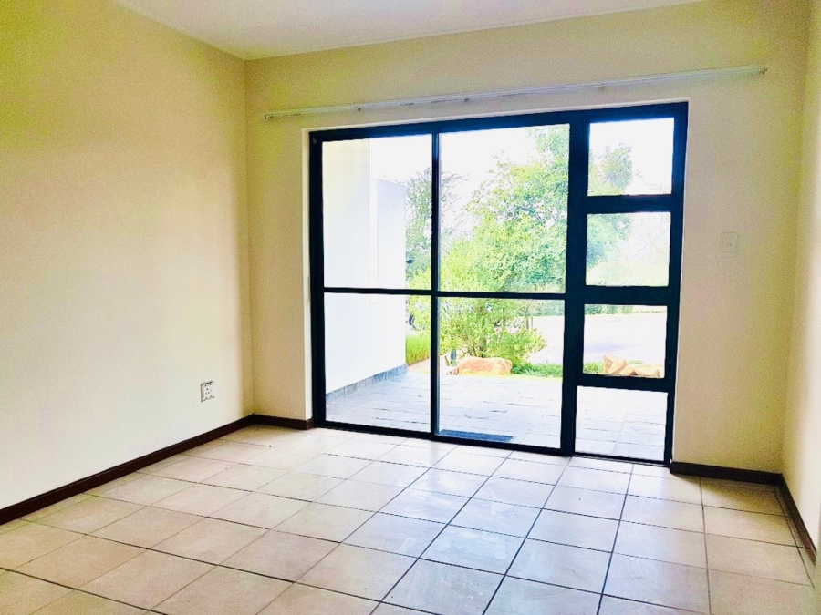 1 Bedroom Property for Sale in Jackal Creek Golf Estate Gauteng