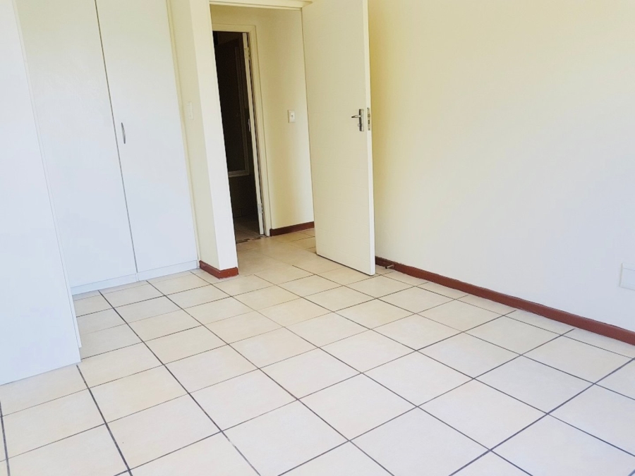 1 Bedroom Property for Sale in Jackal Creek Golf Estate Gauteng