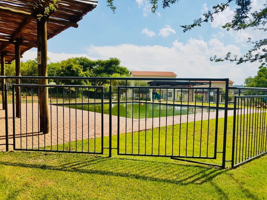 1 Bedroom Property for Sale in Jackal Creek Golf Estate Gauteng