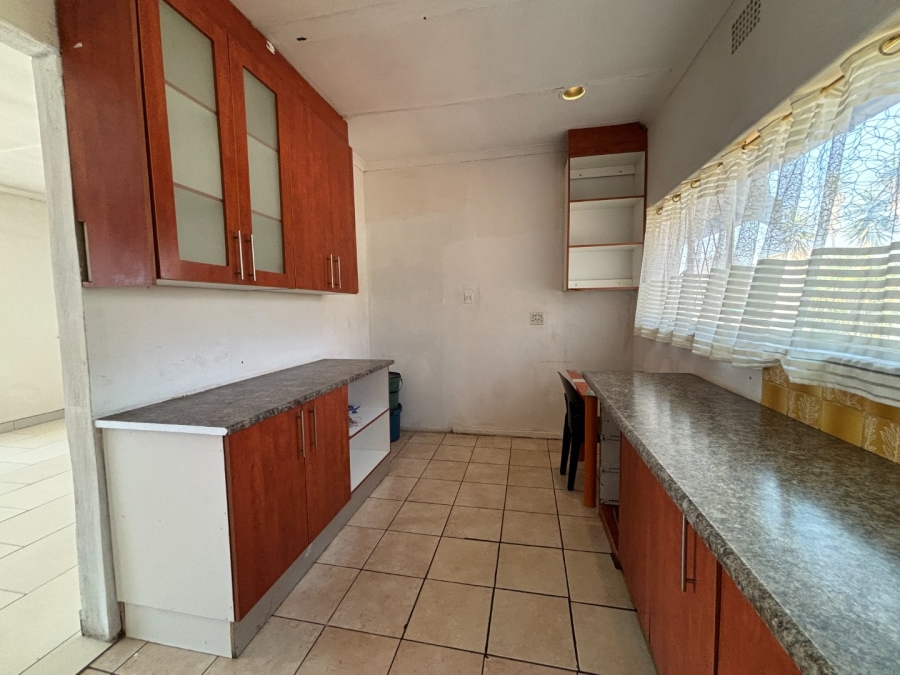 To Let 4 Bedroom Property for Rent in Parkhill Gardens Gauteng