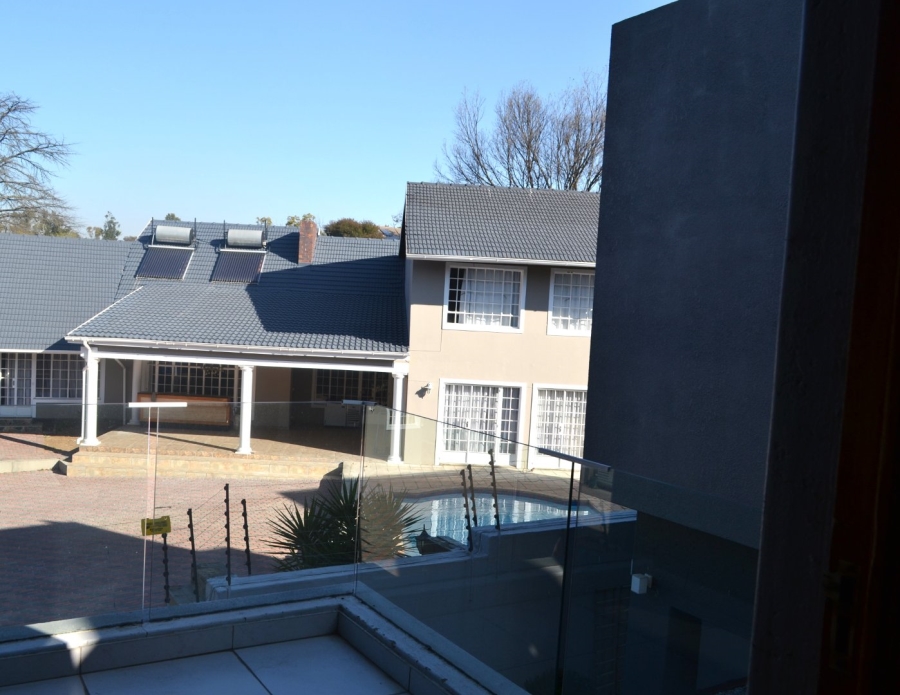 To Let 3 Bedroom Property for Rent in Bryanston East Gauteng