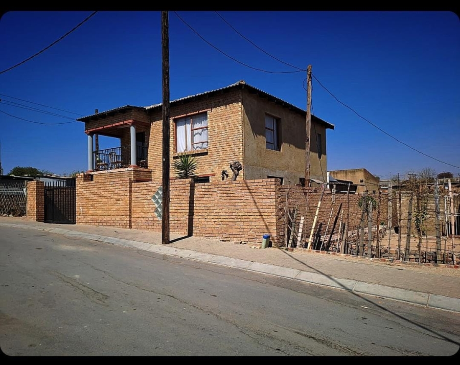 7 Bedroom Property for Sale in Diepsloot Gauteng