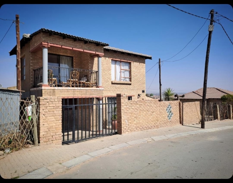 7 Bedroom Property for Sale in Diepsloot Gauteng