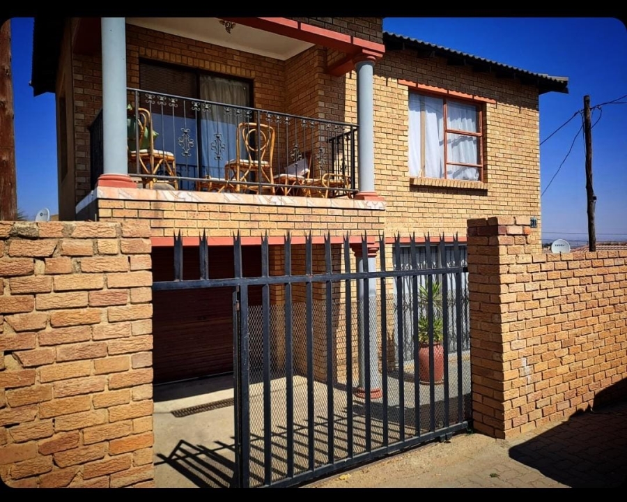 7 Bedroom Property for Sale in Diepsloot Gauteng