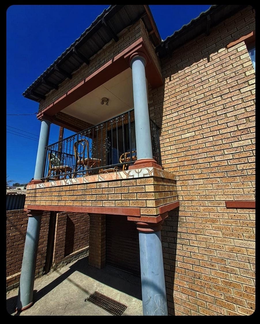 7 Bedroom Property for Sale in Diepsloot Gauteng