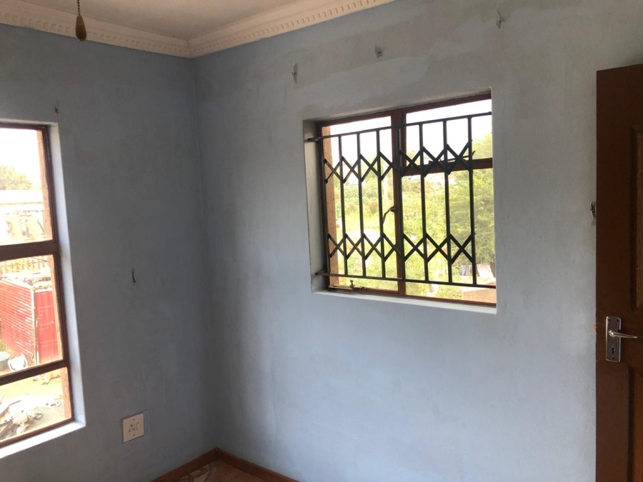 7 Bedroom Property for Sale in Diepsloot Gauteng