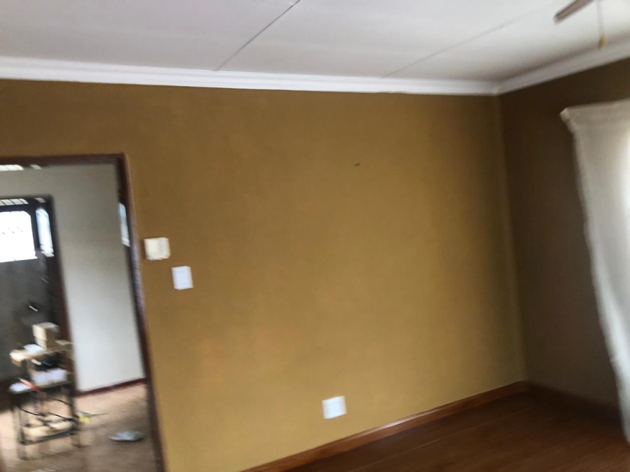 7 Bedroom Property for Sale in Diepsloot Gauteng