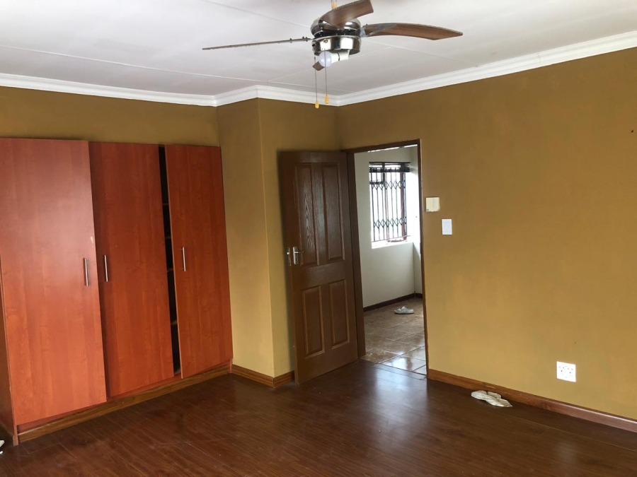 7 Bedroom Property for Sale in Diepsloot Gauteng