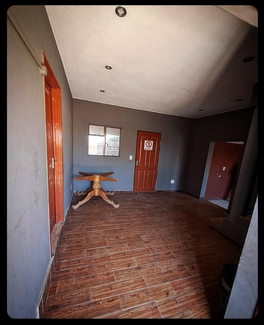 7 Bedroom Property for Sale in Diepsloot Gauteng