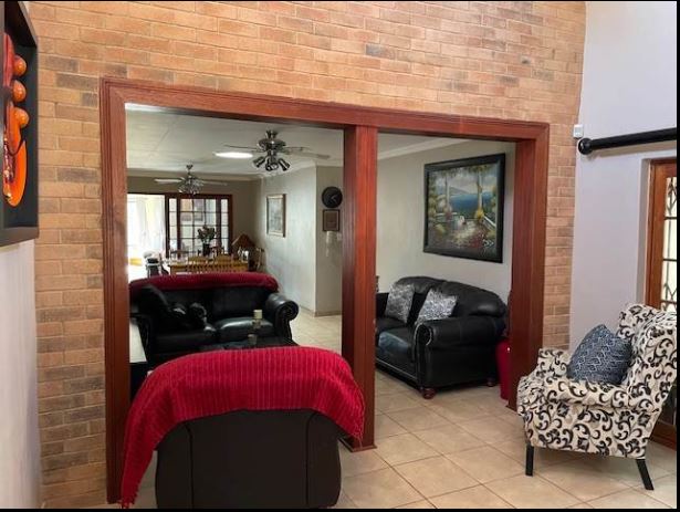 3 Bedroom Property for Sale in Eldoraigne Gauteng