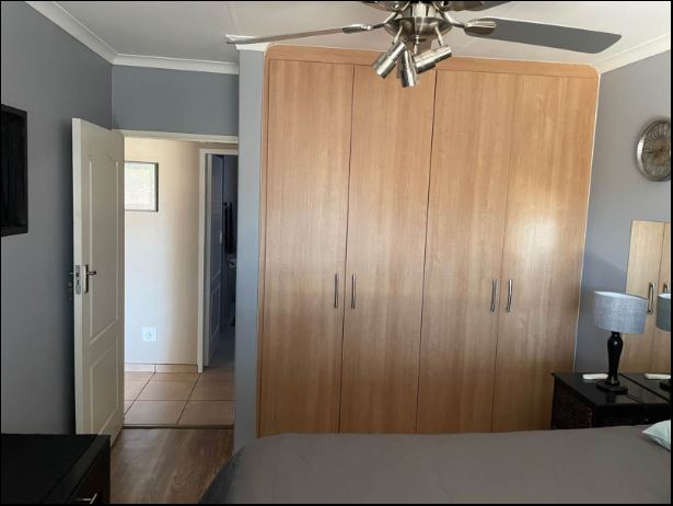 3 Bedroom Property for Sale in Eldoraigne Gauteng