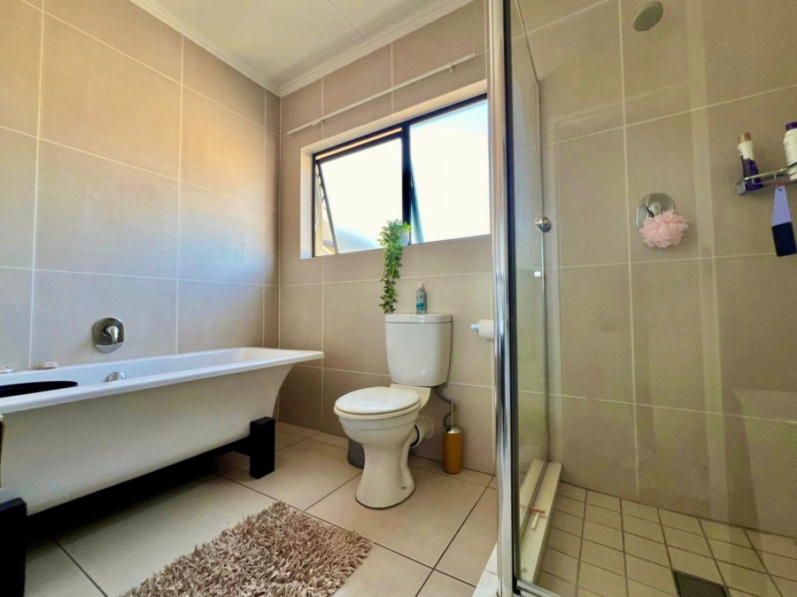 2 Bedroom Property for Sale in Kyalami Ah Gauteng