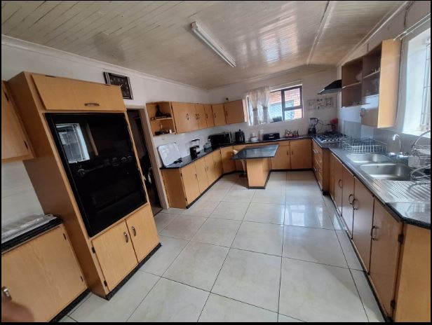 4 Bedroom Property for Sale in Laudium Gauteng