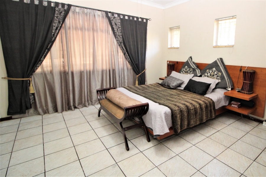 4 Bedroom Property for Sale in Valhalla Gauteng