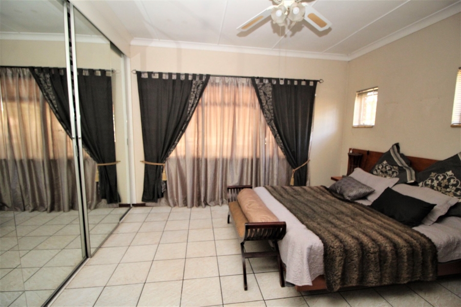 4 Bedroom Property for Sale in Valhalla Gauteng