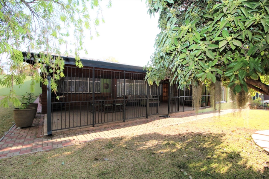 4 Bedroom Property for Sale in Valhalla Gauteng