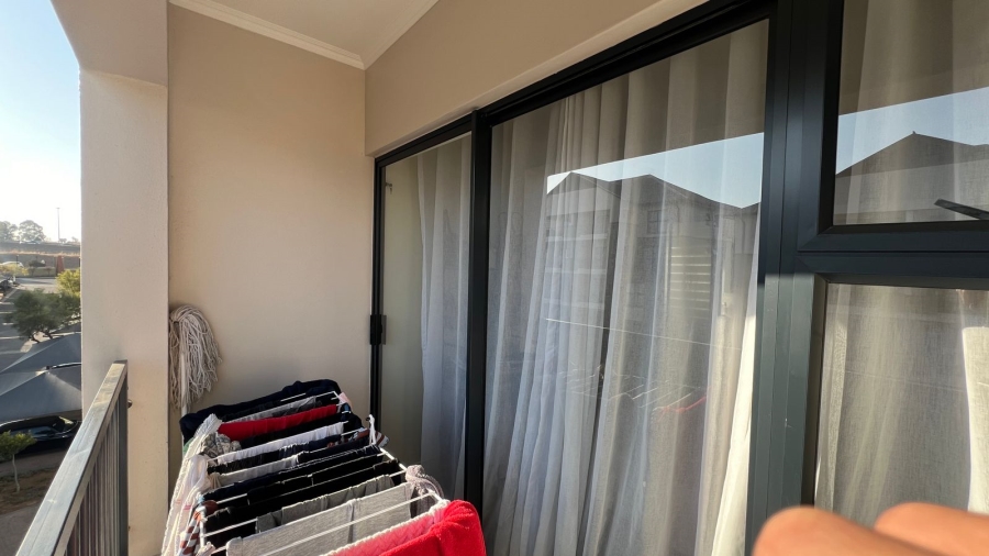 1 Bedroom Property for Sale in Waterfall Gauteng