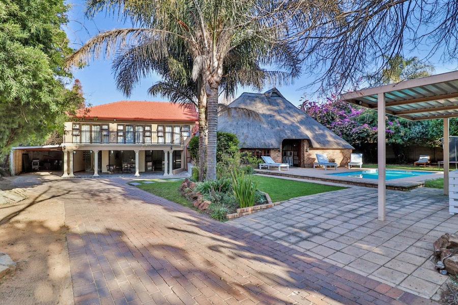 To Let 5 Bedroom Property for Rent in Aston Manor Gauteng