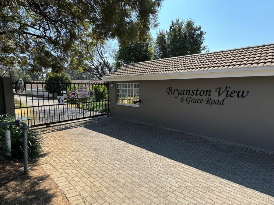 1 Bedroom Property for Sale in Bryanston Gauteng