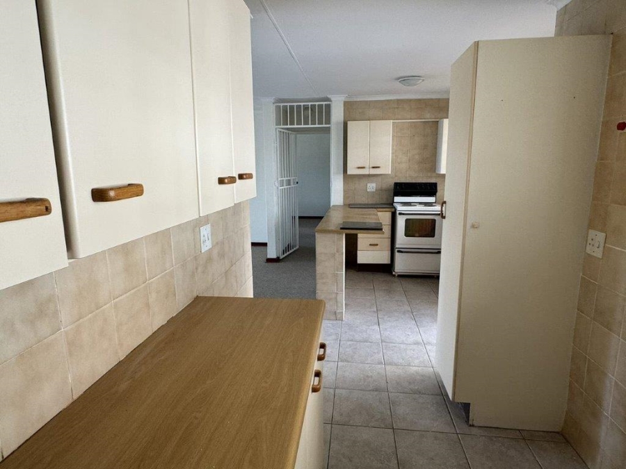 1 Bedroom Property for Sale in Bryanston Gauteng