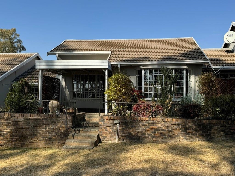 1 Bedroom Property for Sale in Bryanston Gauteng